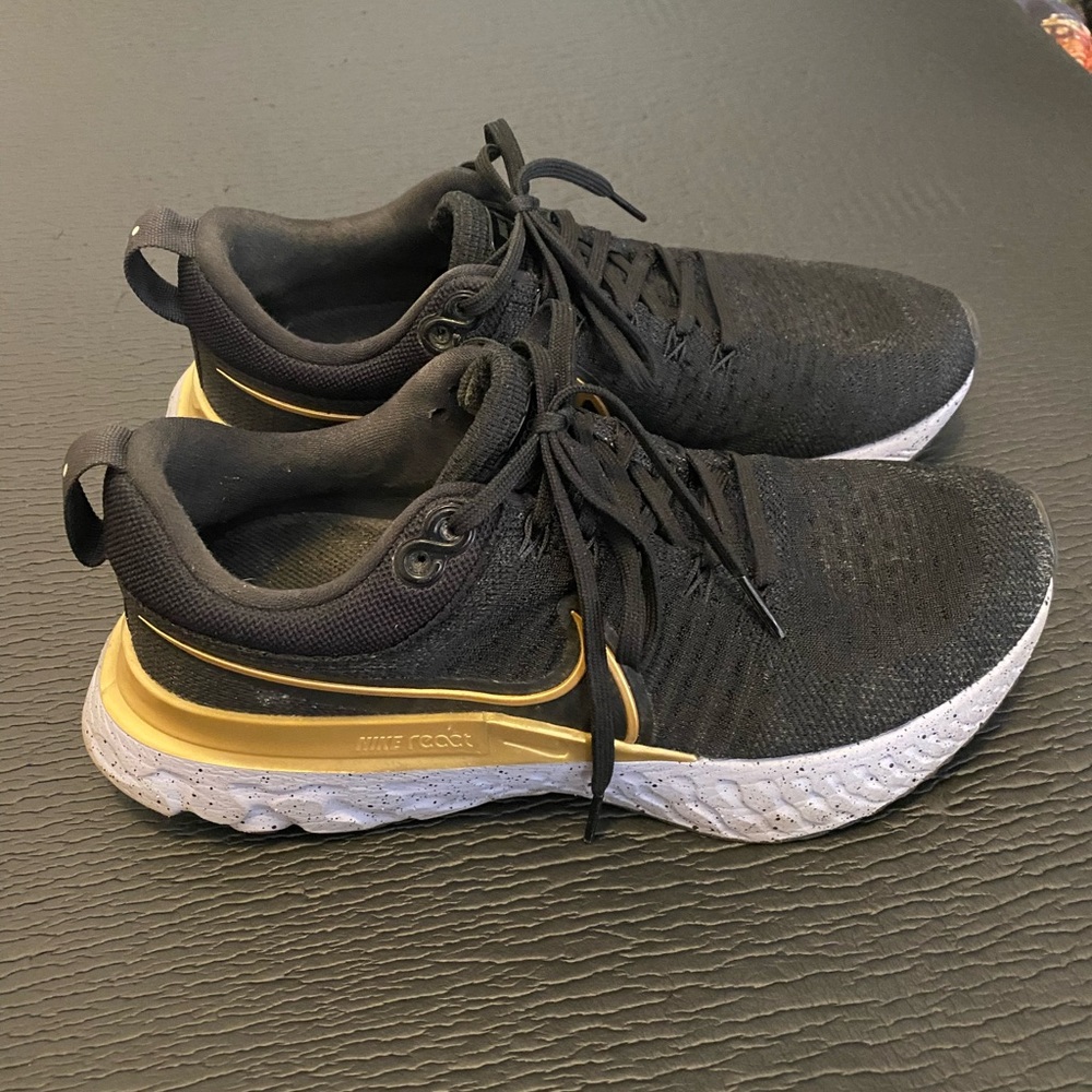 Women shoes